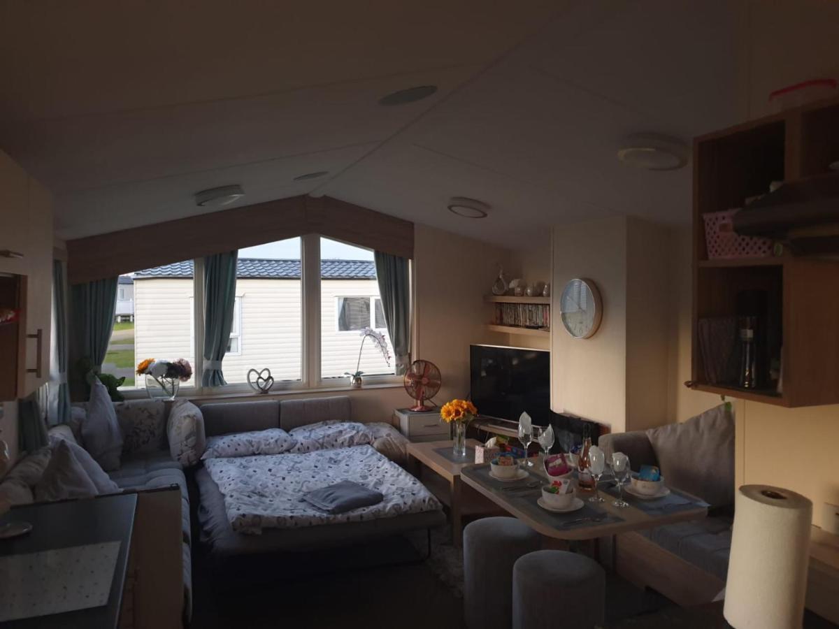 Tunstall View Caravan Holidays At Sand Le Mere ภายนอก รูปภาพ